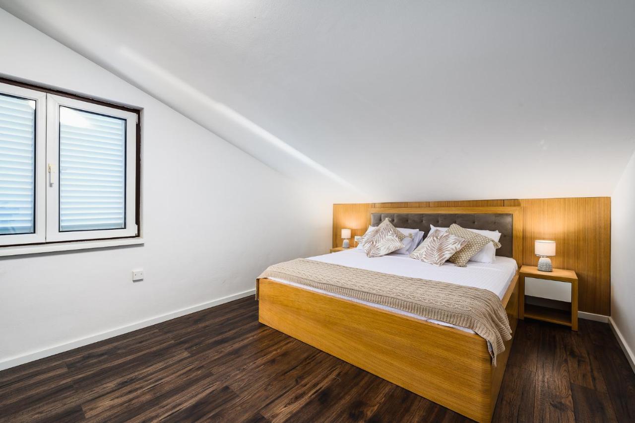 Sunset Suite Premium Porec Exterior photo